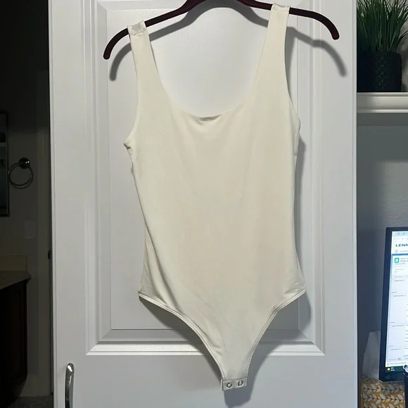 NWT Express body contour bodysuit size small - Picture 2 of 5